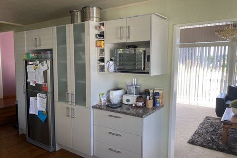 Photo of property in 1/17 Powrie Street, Glenfield, Auckland, 0629