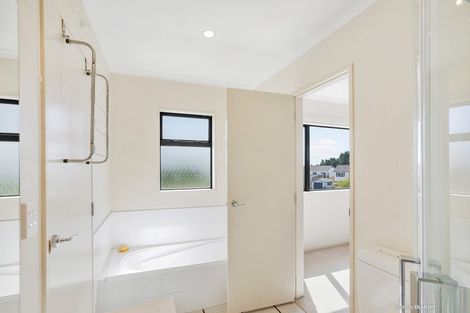 Photo of property in 96a Montgomery Avenue, Karori, Wellington, 6012