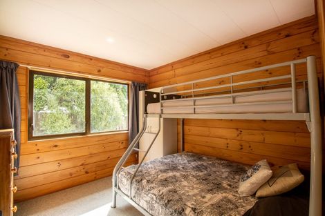 Photo of property in 65 Queens Road, Waikanae Beach, Waikanae, 5036