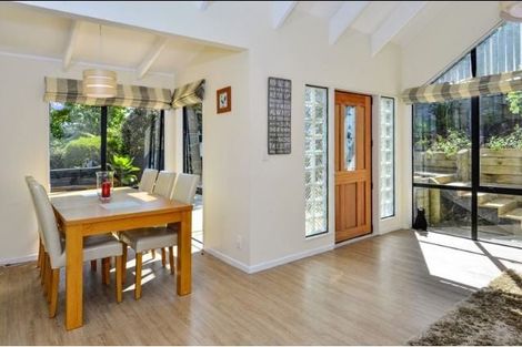 Photo of property in 2/23 Sunnynook Road, Forrest Hill, Auckland, 0620
