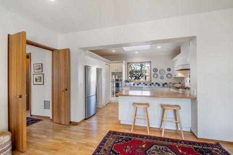 Photo of property in 19 Garreg Road, Fendalton, Christchurch, 8052