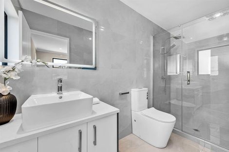 Photo of property in 54 Hikuawa Road, Flat Bush, Auckland, 2019