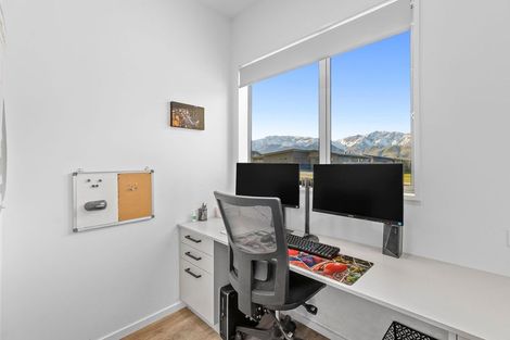 Photo of property in 16 Isthmus Place, Lake Hawea, Wanaka, 9382