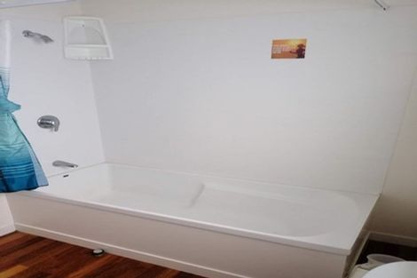 Photo of property in 4 Versailles Street, Karori, Wellington, 6012