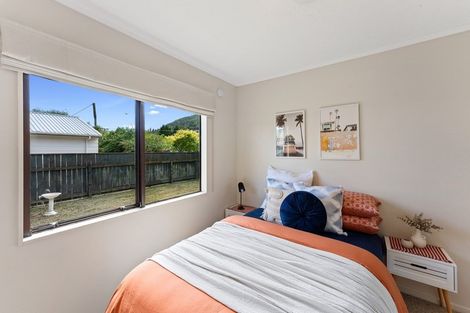 Photo of property in 76a Elizabeth Street, Waikanae, 5036