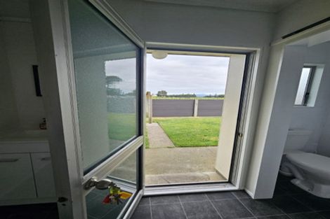 Photo of property in 3/10 Aubrey Street, Waitara, 4320
