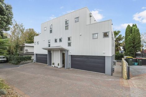 Photo of property in 19b Rostrevor Street, Hamilton Central, Hamilton, 3204