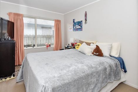 Photo of property in 18 Elderberry Road, Burswood, Auckland, 2013