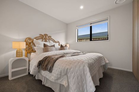 Photo of property in 51 Corriedale Road, Jacks Point, 9371