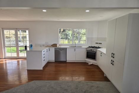 Photo of property in 10/199 Birdwood Road, Massey, Auckland, 0614