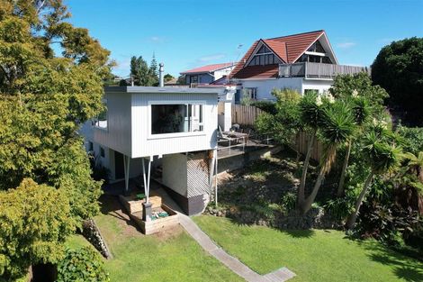 Photo of property in 11 Titoki Road, Raumati Beach, Paraparaumu, 5032