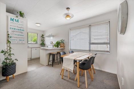 Photo of property in 1b Arney Road, Ranui, Auckland, 0612