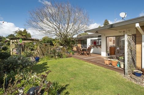 Photo of property in 2 Barnett Place, Te Puke, 3119