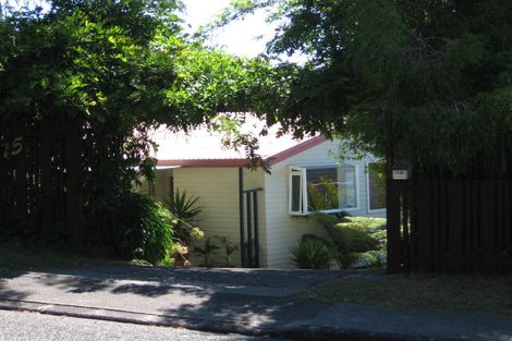 Photo of property in 15 Nor'east Drive, Northcross, Auckland, 0632