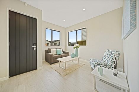 Photo of property in 28 Lusitano Drive, Karaka, Papakura, 2113