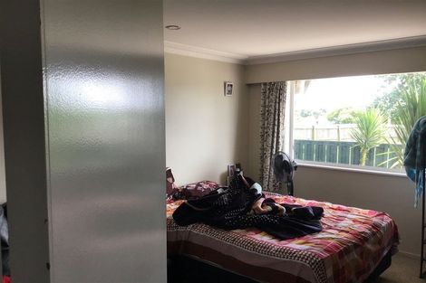 Photo of property in 1/1 Pine Street, New Lynn, Auckland, 0600