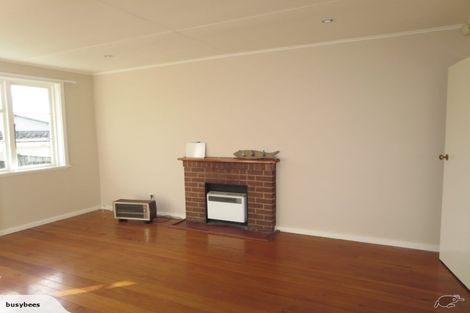 Photo of property in 35 Philomel Crescent, Bayswater, Auckland, 0622