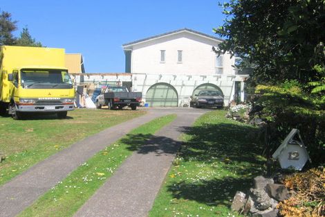 Photo of property in 12 Puriri Place, Whitianga, 3510