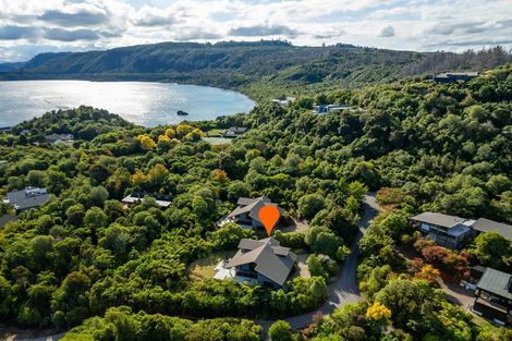 Photo of property in 8 Whakamoenga Point, Acacia Bay, Taupo, 3385