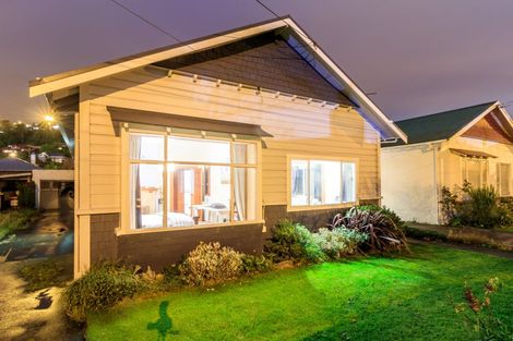 Photo of property in 132 Surrey Street, Forbury, Dunedin, 9012