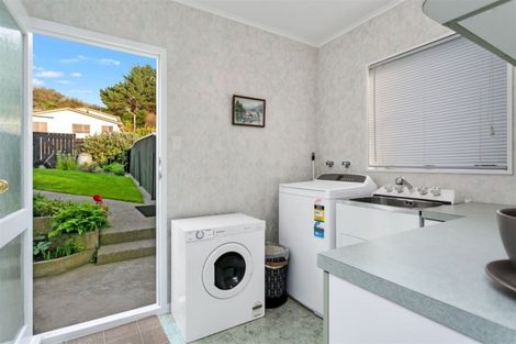 Photo of property in 8 Lauderdale Road, Papakowhai, Porirua, 5024