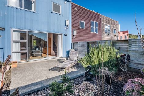 Photo of property in 72 Saddleback Grove, Karori, Wellington, 6012