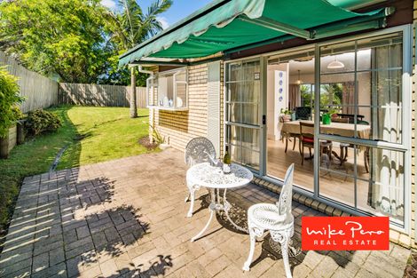 Photo of property in 11 Evergreen Rise, New Lynn, Auckland, 0600