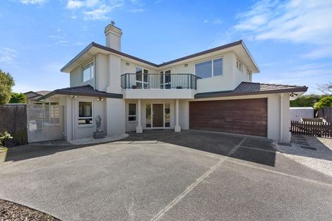 Photo of property in 6 Rae Lane, Paraparaumu Beach, Paraparaumu, 5032