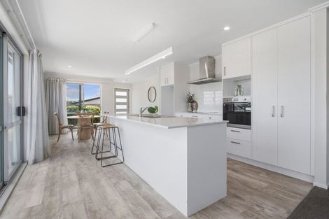 Photo of property in 19 Te Kaka Place, Omokoroa, 3114