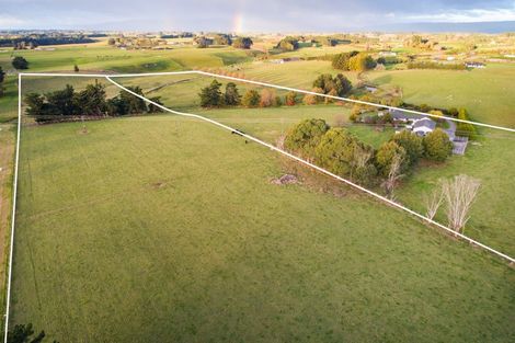 Photo of property in 335 Tutaki Road, Kelvin Grove, Palmerston North, 4470