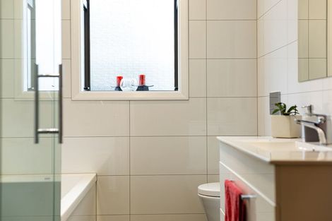 Photo of property in 25 Russell Road, Wainuiomata, Lower Hutt, 5014