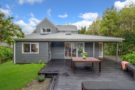 Photo of property in 92a Beach Road, Mellons Bay, Auckland, 2014