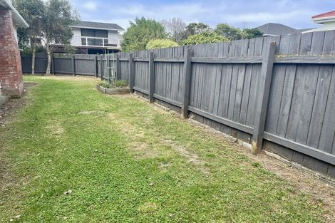 Photo of property in 23 Severn Street, Island Bay, Wellington, 6023