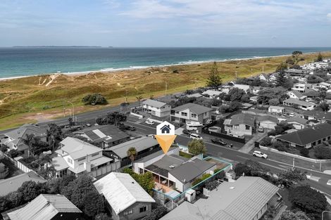 Photo of property in 1 Douglas Place, Papamoa Beach, Papamoa, 3118