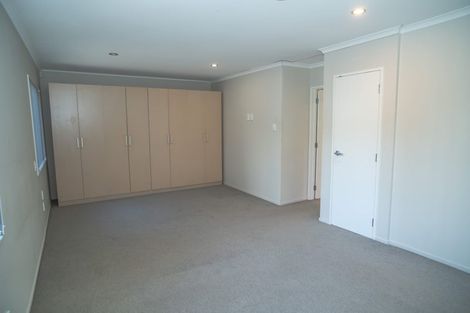 Photo of property in 17 Tiroroa Avenue, Te Atatu South, Auckland, 0610