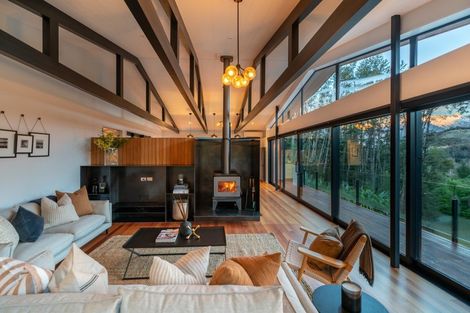 Photo of property in 18 Falcon Heights, Mount Creighton, Queenstown, 9371