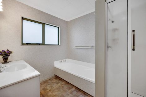 Photo of property in 28 Browne Street, Waitara, 4320