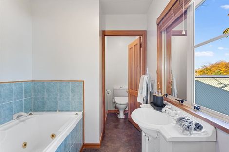 Photo of property in 87 Windermere Road, Papanui, Christchurch, 8053