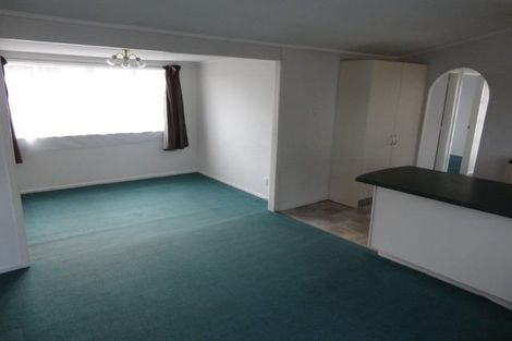 Photo of property in 19 Archibald Road, Kelston, Auckland, 0602