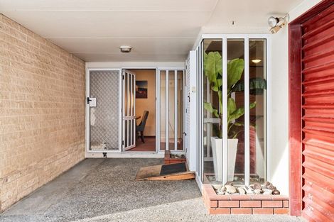 Photo of property in 479 Marine Parade, Napier South, Napier, 4110