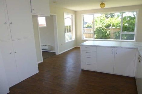 Photo of property in 2/271 Avonhead Road, Avonhead, Christchurch, 8042