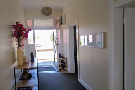 Photo of property in 18 Swiss Avenue, Gonville, Whanganui, 4501