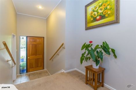 Photo of property in 1/3 Mossop Rise, Glenfield, Auckland, 0629