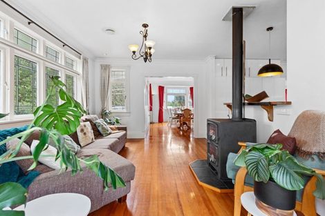 Photo of property in 84 Waitaha Road, Welcome Bay, Tauranga, 3112