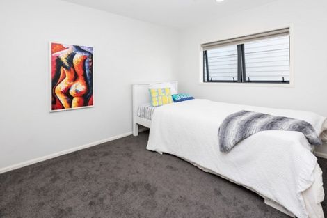 Photo of property in 2/5 Cook Street, Howick, Auckland, 2014