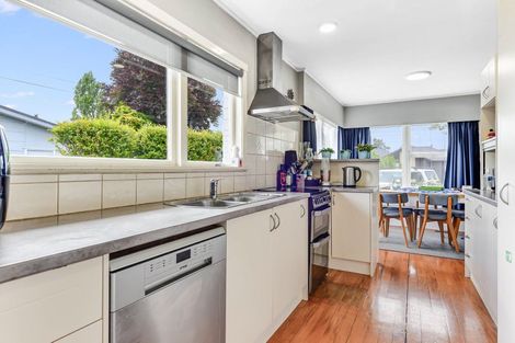 Photo of property in 44 Tudor Crescent, Chedworth, Hamilton, 3210