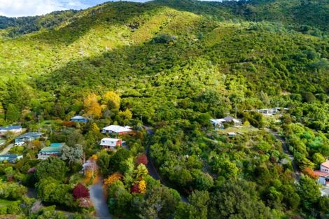 Photo of property in 581 Queen Charlotte Drive, Havelock, 7281