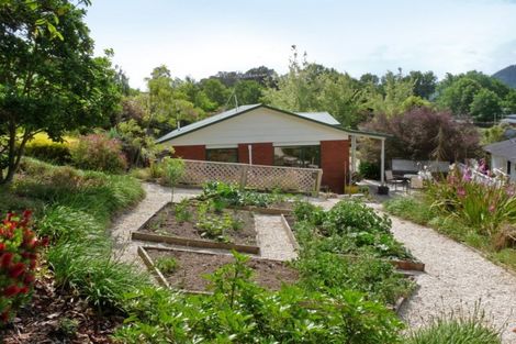 Photo of property in 9 Treeton Place, Wakefield, 7025