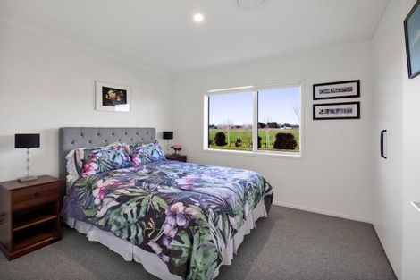 Photo of property in 60 Turangi Road, Motunui, Waitara, 4383