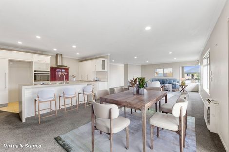 Photo of property in 379 Carrington Street, Upper Vogeltown, New Plymouth, 4310